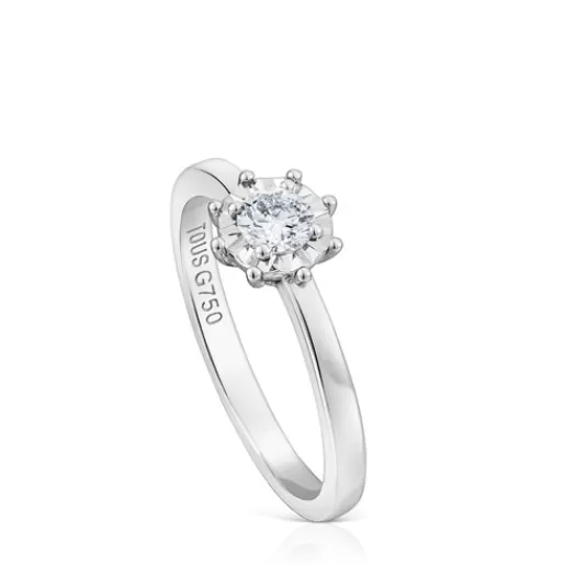 Flash Sale White gold Les Classiques Ring with small Diamond rosette. 0,10ct 分类为空 | Small Rings